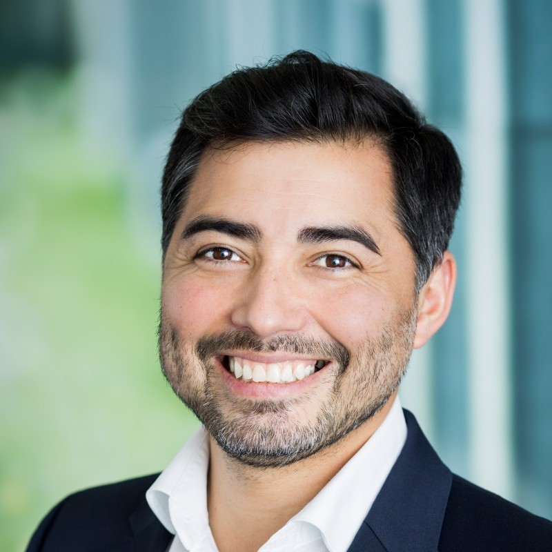 Gustavo Huenelaf, founder of El Bolsón AI